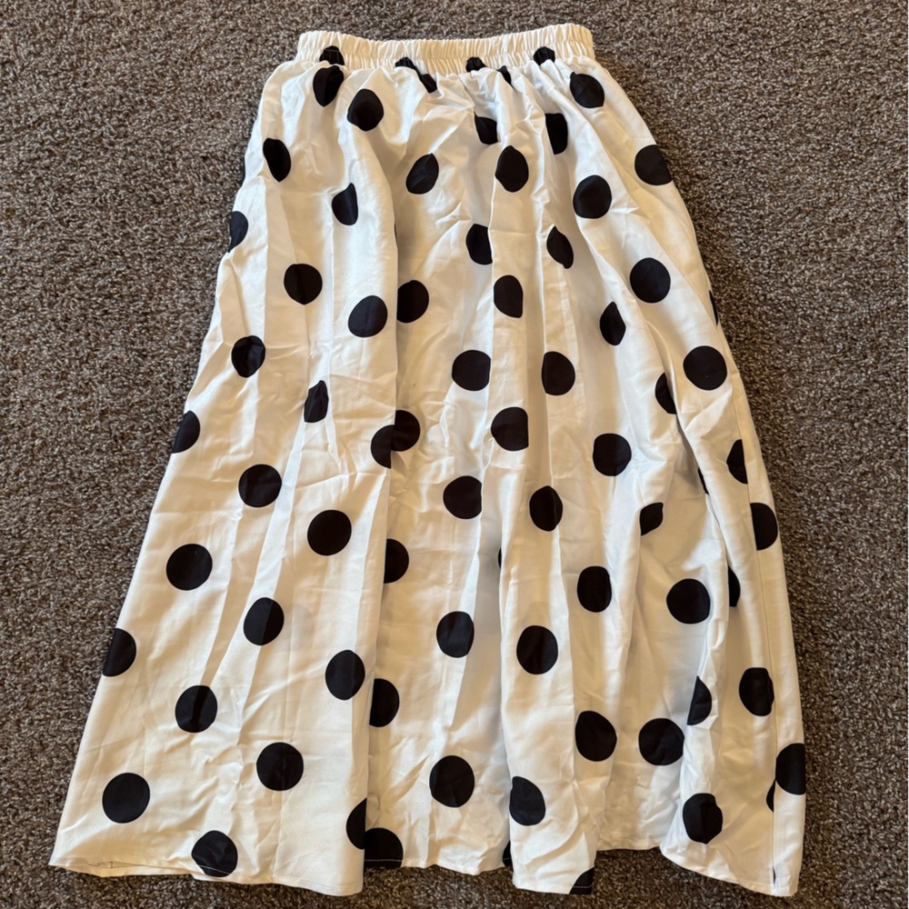 Polka dot midi skirt coverup